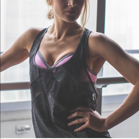 VEUC Lululemon If You’re Lucky Tank - 4 - Picture 3 of 9